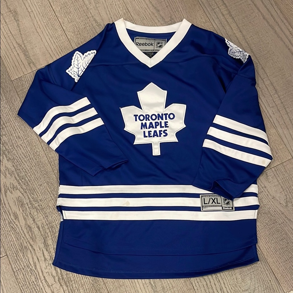 Reebok Blue Kids Toronto Maple Leafs Jersey. NEVER WORN.